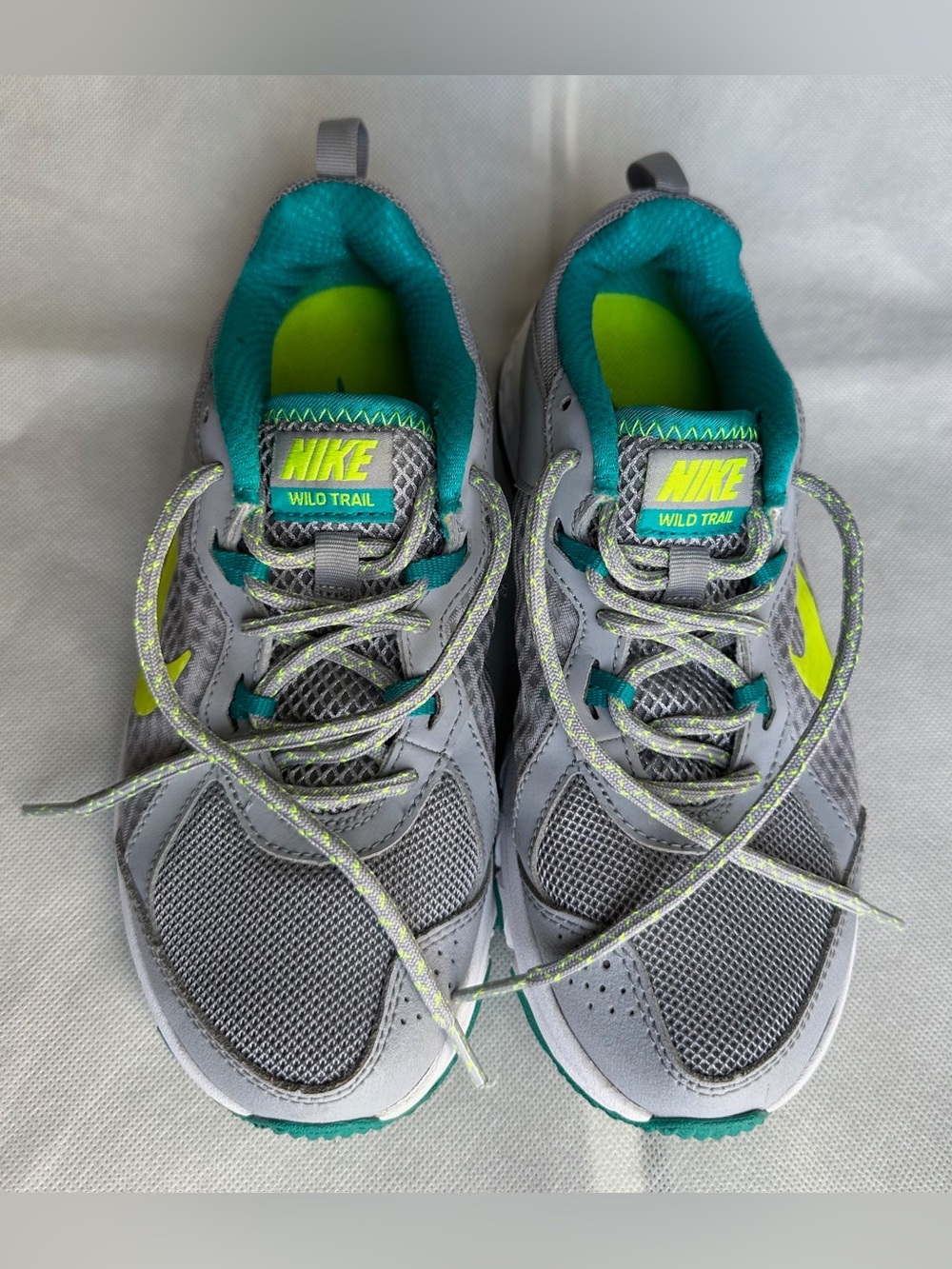 Nike Wild Trail Women’s Running Shoe Size 6.5 in Wolf Grey/Volt Turbo Green/Teal